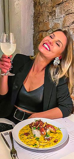@thaismassa